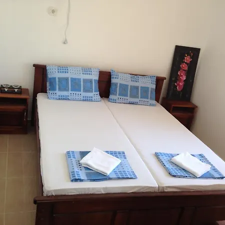 Eleonora Beach Guest house
