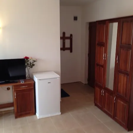 Eleonora Beach Guest house 2*